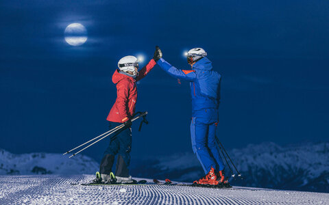Moonlight Skiing & Dinner