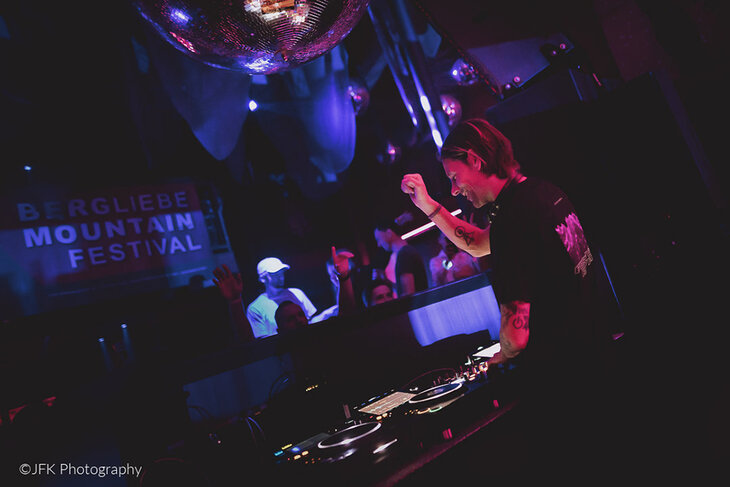 DJ beim Mountain Festival