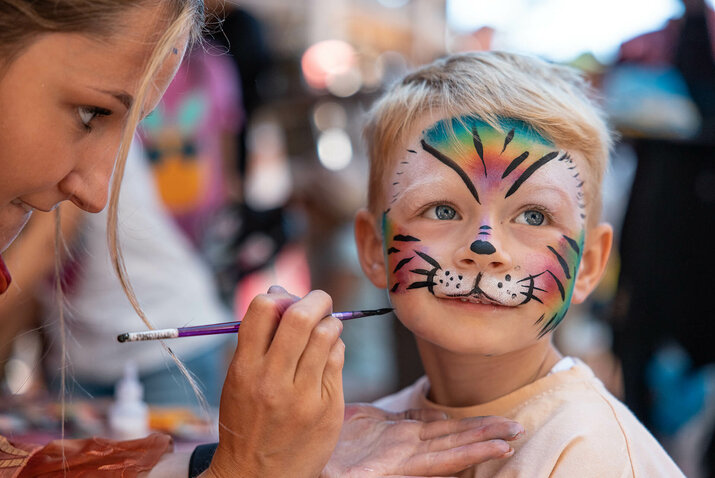 Kinderschminken am Fichtenschloss